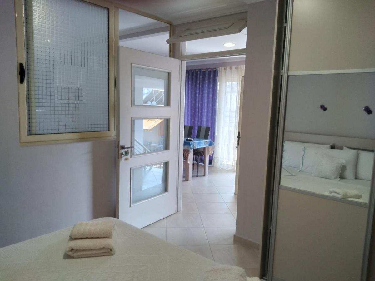 Eleana'S Apartament Саранда Екстер'єр фото