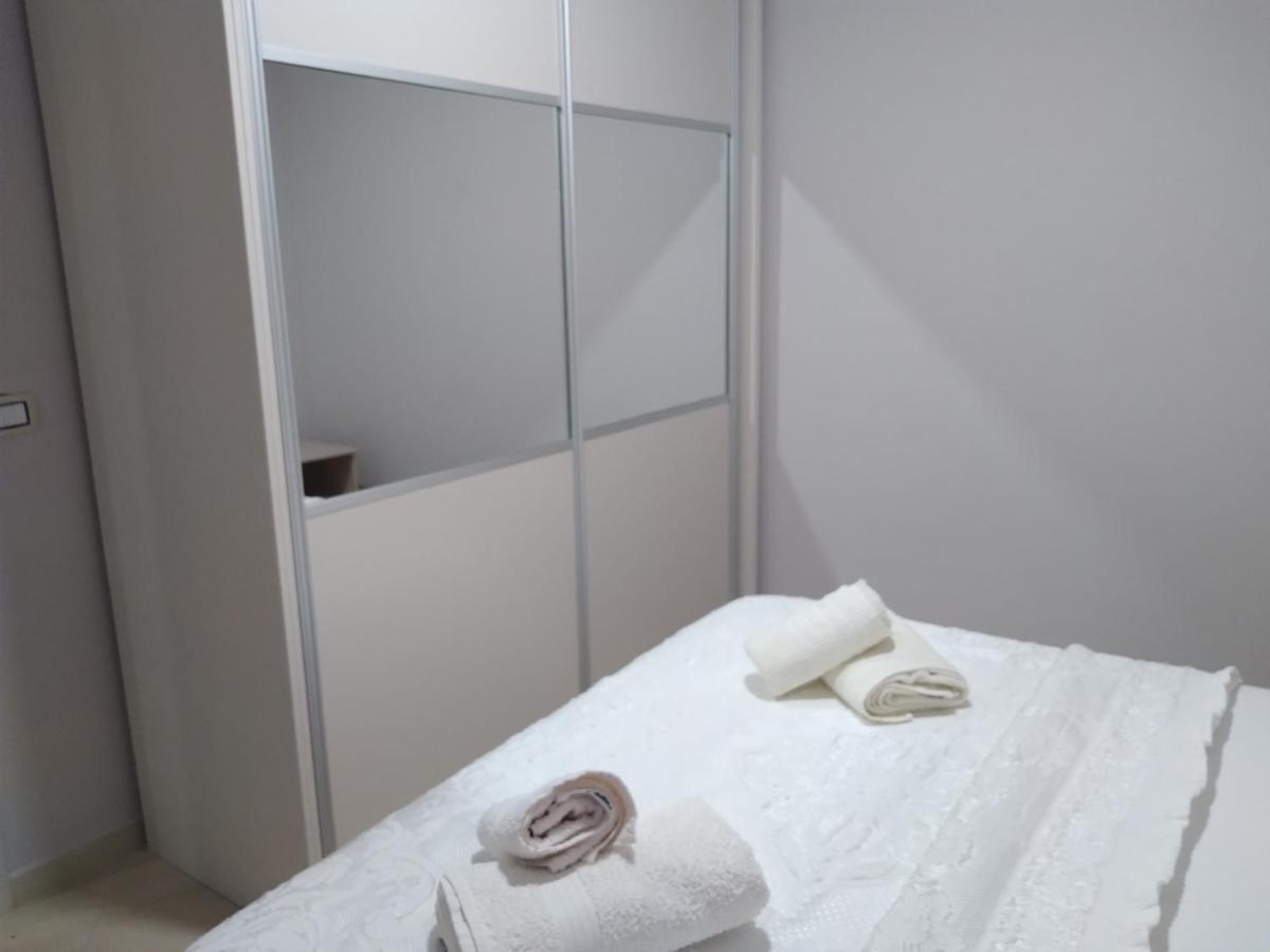 Eleana'S Apartament Саранда Екстер'єр фото