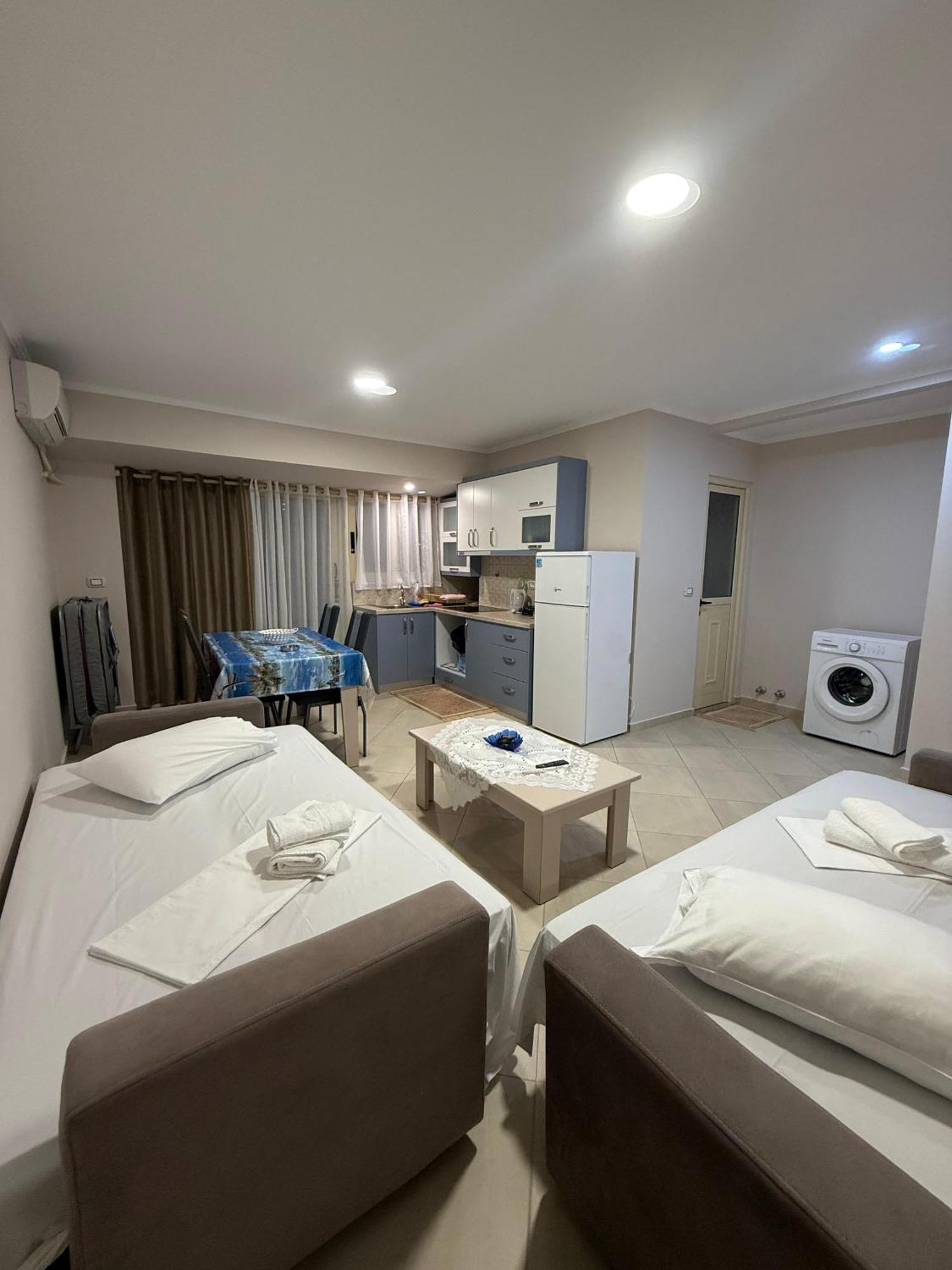 Eleana'S Apartament Саранда Екстер'єр фото