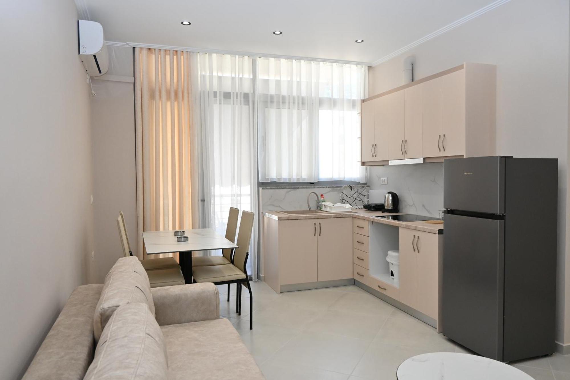 Eleana'S Apartament Саранда Екстер'єр фото